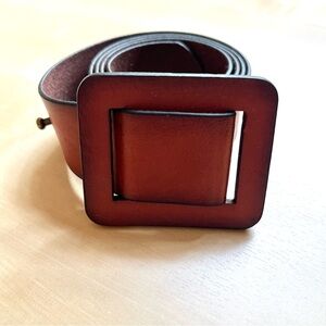 Elegant Women's Brandy Brown Leather Belt
